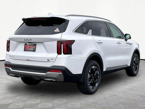 Glacial White Pearl 2026 Kia Sorento S
