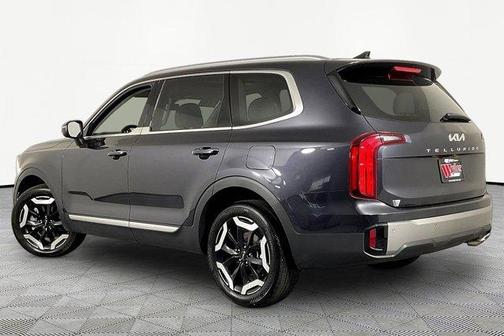 Metal 2025 Kia Telluride S