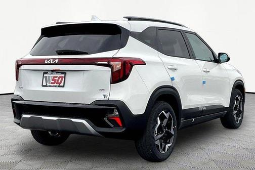 Snow White Pearl 2026 Kia Seltos S