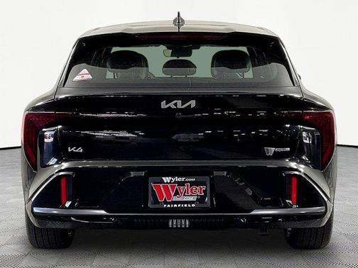 Aurora Black Pearl 2026 Kia K4 GT-Line