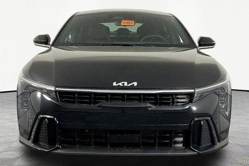 Aurora Black Pearl 2026 Kia K4 GT-LINE