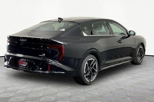 Aurora Black Pearl 2026 Kia K4 GT-LINE
