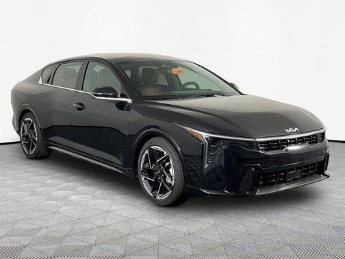 Aurora Black Pearl 2026 Kia K4 GT-LINE