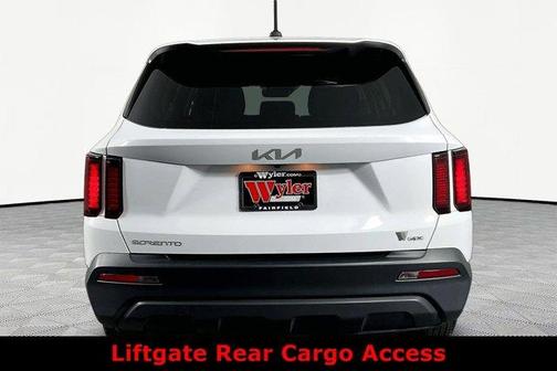 Glacial White Pearl 2023 Kia Sorento LX