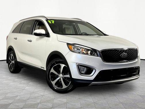 Snow White Pearl 2017 Kia Sorento EX