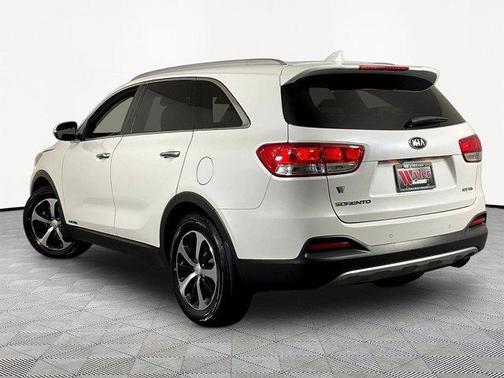 Snow White Pearl 2017 Kia Sorento EX