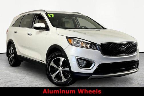 Snow White Pearl 2017 Kia Sorento EX