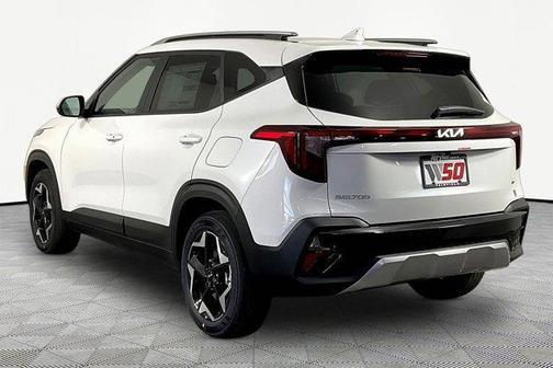 Snow White Pearl 2026 Kia Seltos S