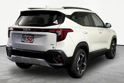Snow White Pearl 2026 Kia Seltos S