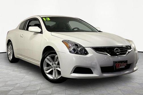 Pearl White 2013 Nissan Altima 2.5 S