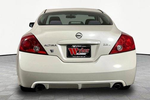 Pearl White 2013 Nissan Altima 2.5 S