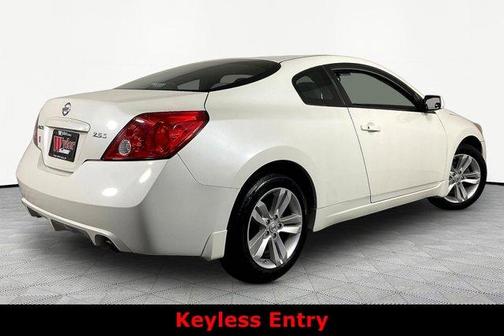 Pearl White 2013 Nissan Altima 2.5 S