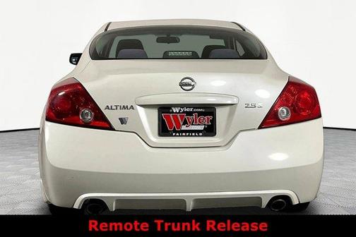 Pearl White 2013 Nissan Altima 2.5 S