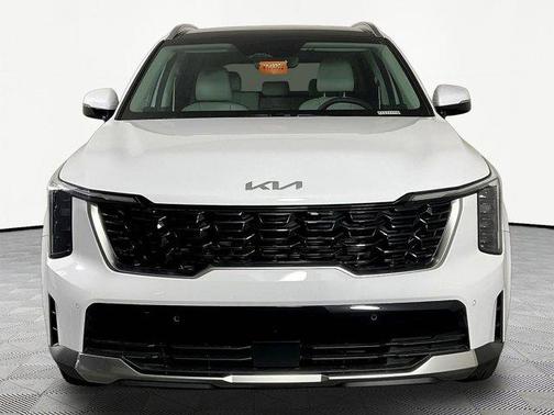 Glacial White Pearl 2026 Kia Sorento S