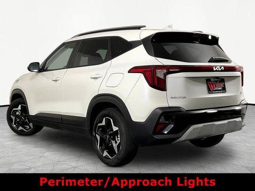 Snow White Pearl 2025 Kia Seltos S