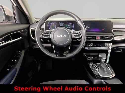 Snow White Pearl 2025 Kia Seltos S