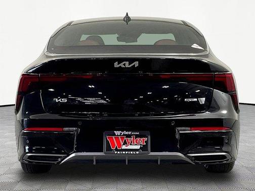 Aurora Black Pearl 2026 Kia K5 GT-Line