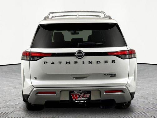 Everest White P 2025 Nissan Pathfinder Platinum
