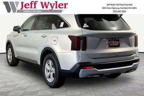 Ivory Silver 2026 Kia Sorento LX
