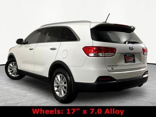 Snow White Pearl 2016 Kia Sorento LX