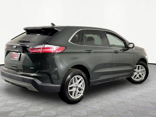 Green Metallic 2024 Ford Edge SEL