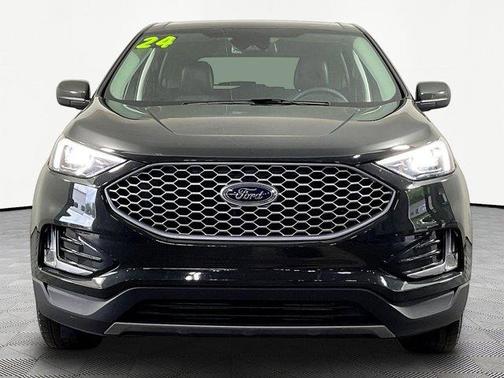Green Metallic 2024 Ford Edge SEL