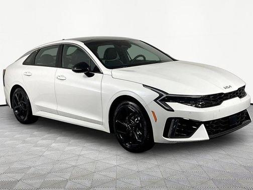 Snow White Pearl 2026 Kia K5 GT-Line
