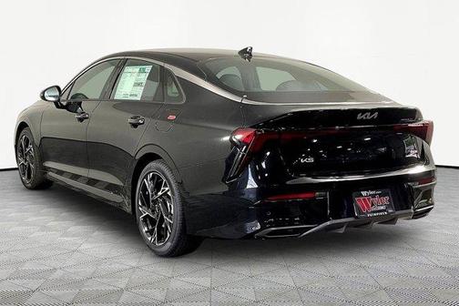 Aurora Black Pearl 2026 Kia K5 GT-Line