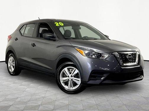 Gun Metallic 2020 Nissan Kicks S