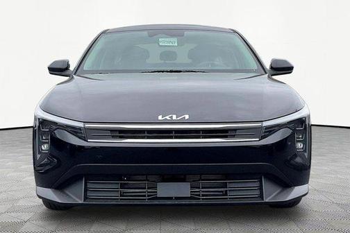 Aurora Black Pearl 2026 Kia K4 LXS