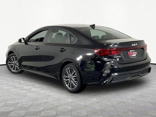 Aurora Black 2024 Kia Forte GT-Line
