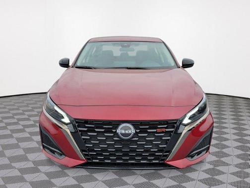 Scarlet Ember 2025 Nissan Altima SR
