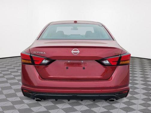 Scarlet Ember 2025 Nissan Altima SR