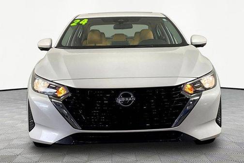 Aspen White 2024 Nissan Sentra SV