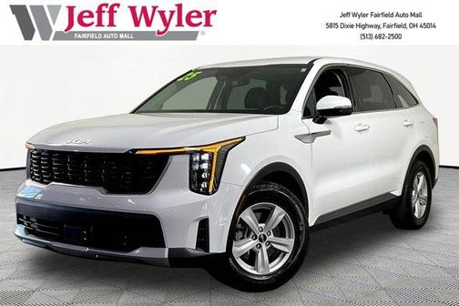 Glacial White Pearl 2025 Kia Sorento LX