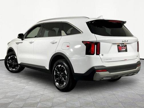 Glacial White Pearl 2026 Kia Sorento S