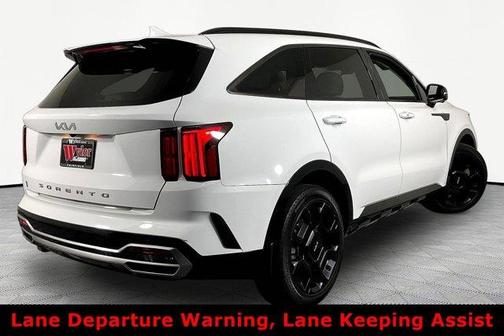 Glacial White Pearl 2022 Kia Sorento SX Prestige