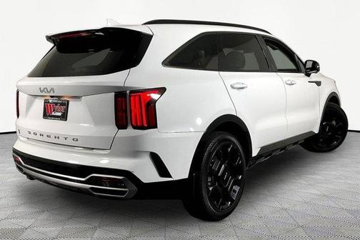 Glacial White Pearl 2022 Kia Sorento SX Prestige
