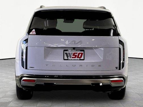 Glacial White Pearl 2027 Kia Telluride SX