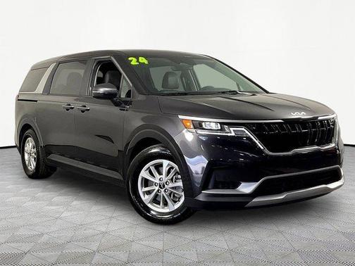 Metal 2024 Kia Carnival LX