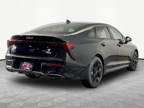 Aurora Black Pearl 2026 Kia K5 GT-Line