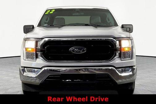 Oxford White 2022 Ford F-150 XLT