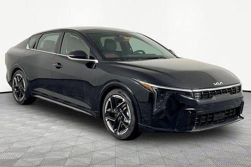 Aurora Black Pearl 2026 Kia K4 GT-LINE