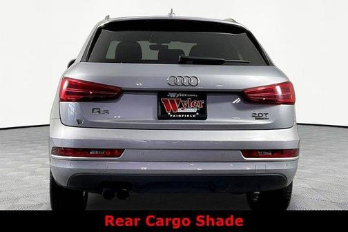 Florett Silver Metallic 2017 Audi Q3 2.0T Premium Plus