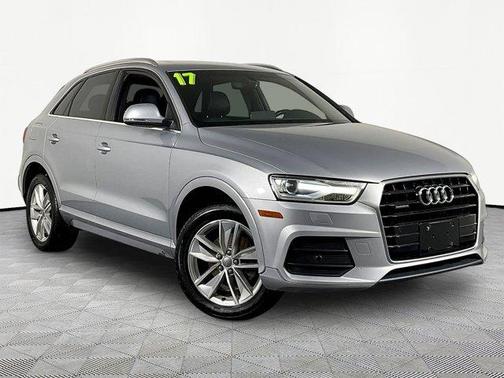 Florett Silver Metallic 2017 Audi Q3 2.0T Premium Plus