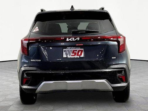 Gravity Gray 2026 Kia Seltos S