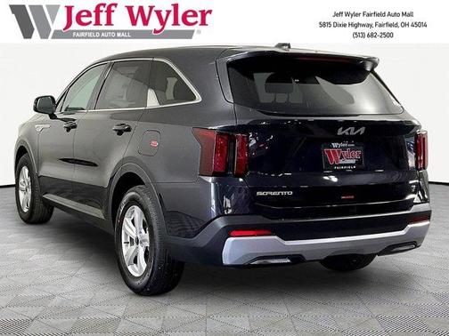 Metal 2026 Kia Sorento LX