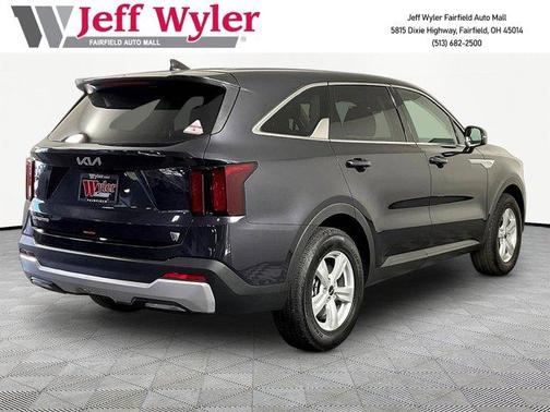 Metal 2026 Kia Sorento LX