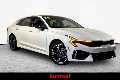 Snow White Pearl 2025 Kia K5 GT-Line
