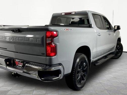 Slate Gray Metallic 2024 Chevrolet Silverado 1500 LT